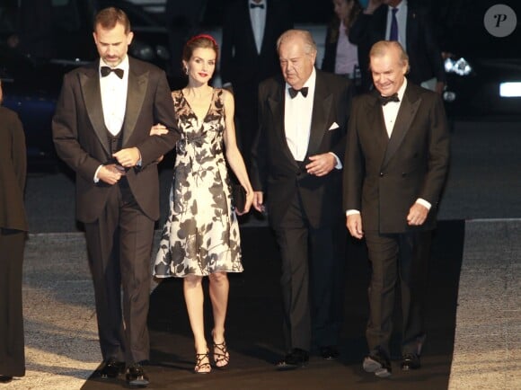 Le roi Felipe VI d'Espagne et la reine Letizia Ortiz lors de la soirée des Mariano de Cavia Awards à Madrid, le 3 octobre 2014