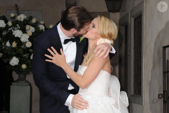 Tomaso Trussardi et Michelle Hunziker lors de leur mariage au Palazzo della Ragione à Bergame, le 10 octobre 2014