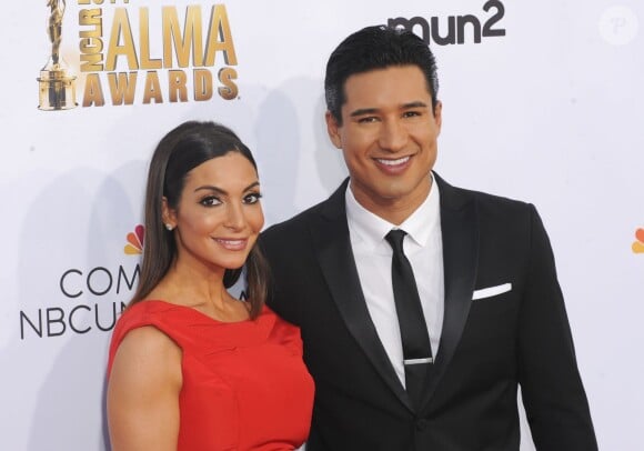 Courtney Mazza et Mario Lopez à la soirée des ALMA Awards à Pasadena le 10 octobre 2014