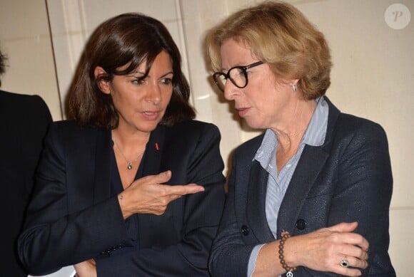 Anne Hidalgo et Geneviève Fioraso (Secrétaire d'État à l'Enseignement supérieur et à la recherche) - Melinda Gates et Anne Hidalgo lancent l'Appel de Paris pour la santé des femmes et des enfants dans le monde à Paris le 14 octobre 2014.