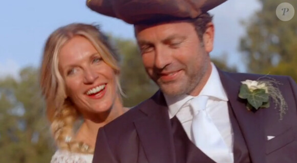 L'animatrice Sandrine Corman a dévoilé une vidéo de son mariage avec Michel Bouhoulle (professeur de tennis et consultant sur la RTBF, chaîne de télévision belge) qui a eu lieu 12 septembre 2014 en Belgique. IL s'agit d'un clip vidéo sur la chanson Si on devait mourir demain, inter­prété par Pascal Obispo et Nata­sha St-Pier.