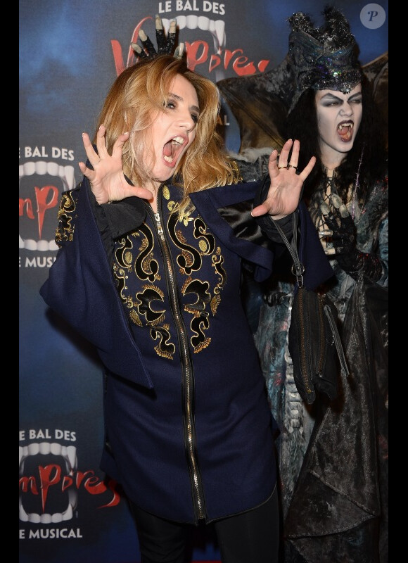 Marie-Amélie Seigner - Générale de la comédie musicale Le Bal des Vampires, au théâtre Mogador à Paris, le 16 octobre 2014