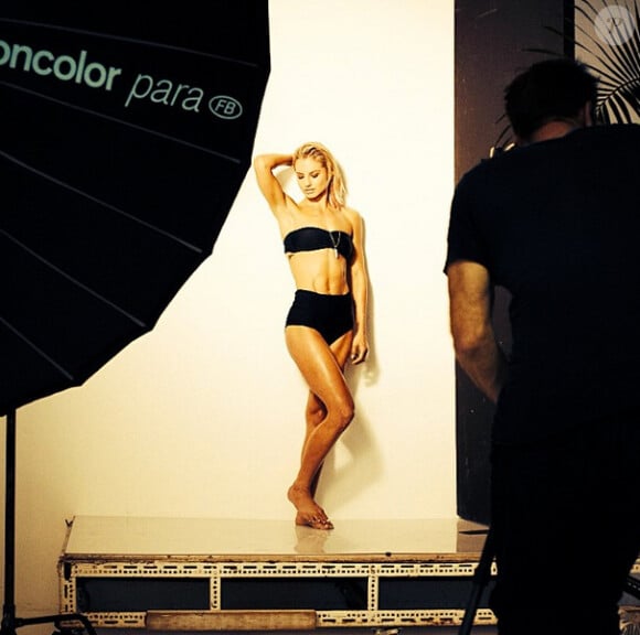 Lauryn Eagle en shooting pour Cleo Australia, photo publiée sur Instagram le 2014