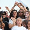 La chanteuse Jenifer Bartoli participe à la 8e édition des journées de "La Marie Do" à Ajaccio avec la chorale des enfants de l'association, et le traditionnel lâcher de ballons biodégradables. Le 5 octobre 2014