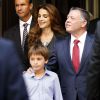La reine Rania et le roi Abdullah II de Jordanie quittent leur hôtel avec leur fils le prince Hashem à Paris le 18 septembre 2014