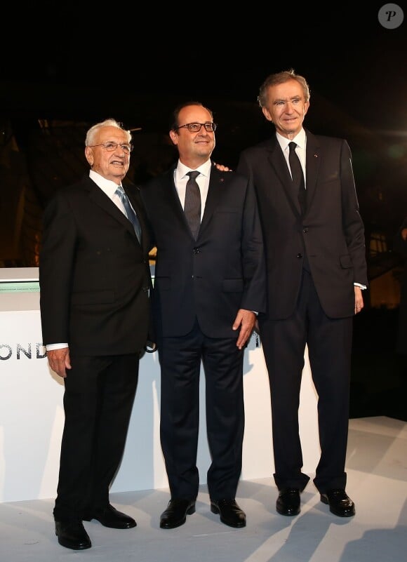 Frank Gehry (architecte qui a imaginé la Fondation Louis Vuitton) et Bernard Arnault - Discours du président de la République lors de l'inauguration de la Fondation Louis Vuitton à Paris le 20 octobre 2014.