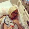 Tori Spelling a publié une photo d'elle à l'hôpital sur Instagram, le 24 octobre 2014.