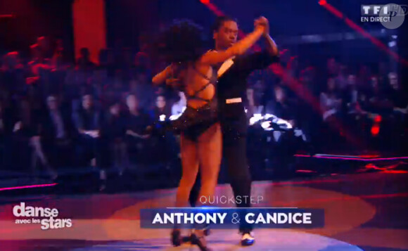 Anthony Kavanagh et Candice dans Danse avec les stars, le samedi 25 octobre 2014.