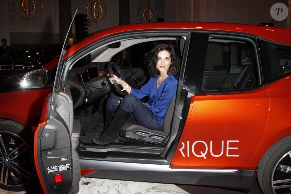 Exclusif - Pauline Delpech lors du lancement de la 1ère voiture 100% électrique, ecologique et recyclable de BMW, la BMWi3 au pavillon Cambon à Paris, le 13 novembre 2013