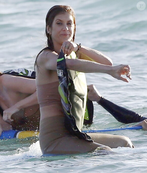Kate Walsh sur le tournage de "Bad Judge" sur une plage de Malibu, le 27 octobre 2014.