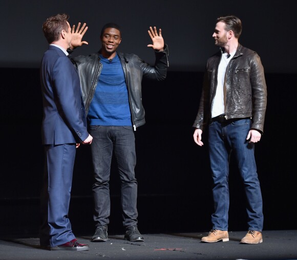 Robert Downey Jr., Chadwick Boseman et Chris Evans - L'événement Marvel au El Capitan d'Hollywood le 28 octobre 2014