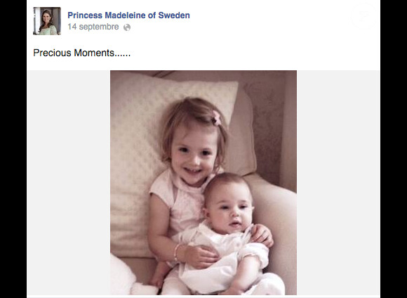 La princesse Madeleine de Suède a publié en septembre 2014 cette photo de sa fille la princesse Leonore avec sa cousine la princesse Estelle.