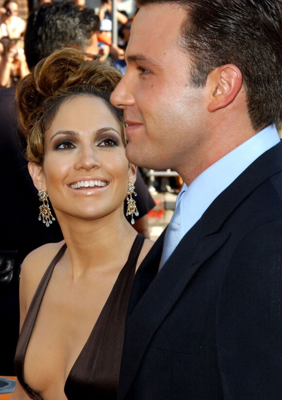 Jennifer Lopez et Ben Affleck à Los Angeles, en 2003. 