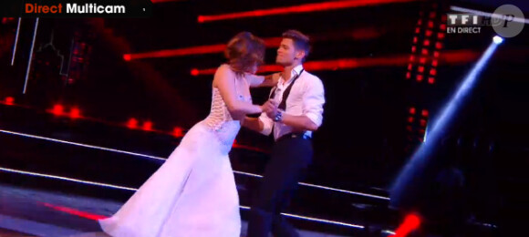 Rayane Bensetti et Denitsa Ikonomova dans Danse avec les stars 5 sur TF1, le samedi 1er novembre 2014