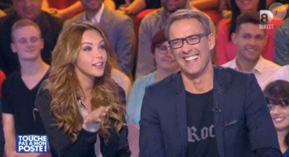 Nabilla et Julien Courbet dans Touche pas à mon poste, le mercredi 5 novembre 2014.