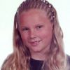 Taylor Swift a publié une photo d'elle à l'âge de 12 ans pour fêter les ventes historiques de son album 1989, qui s'est écoulé à 1,3 million d'exemplaires en une semaine.