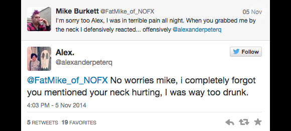 Fat Mike s'excuse après avoir frappé un fan lors d'un concert de NOFX à Sydney le 5 novembre 2014. 