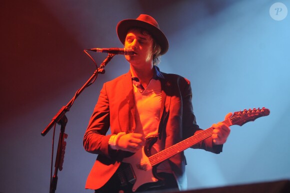 Pete Doherty en concert avec son groupe, The Libertines, à Londres le 26 septembre 2014.