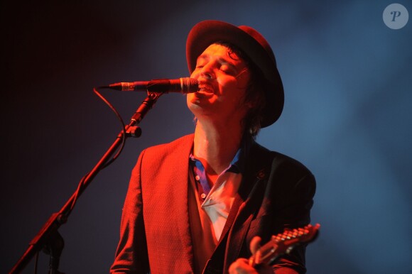 Pete Doherty en concert avec son groupe, The Libertines, à Londres le 26 septembre 2014.