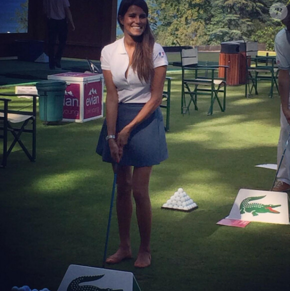 La jolie Karine Ferri lors du Evian Championship : initiation au golf, le 14 septembre 2014