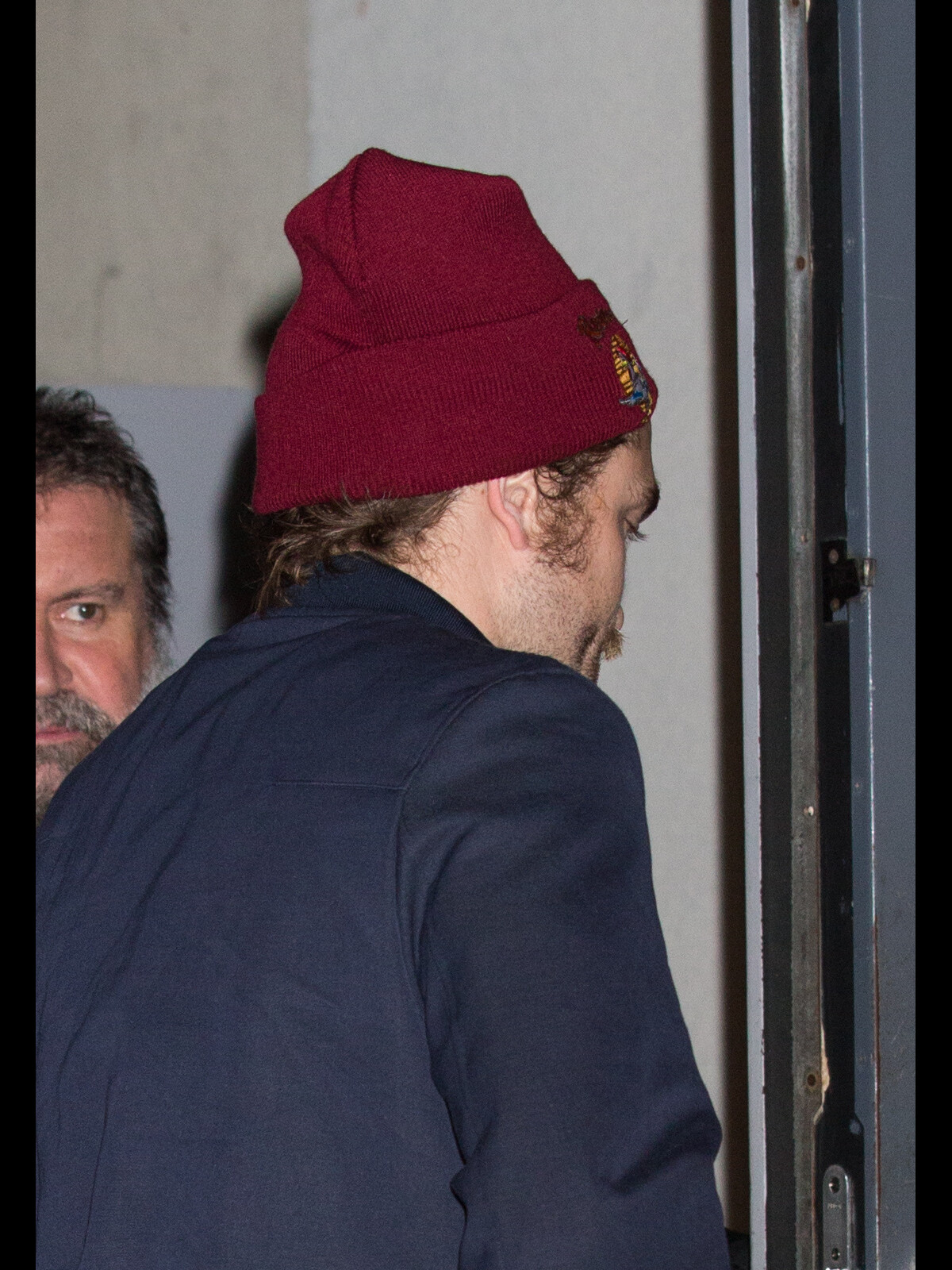 Vid O Robert Pattinson Et Sa Petite Amie Tahliah Barnett Fka Twigs Arrivent L Ancienne