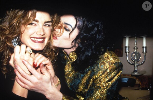 Michael Jackson et Brooke Shields à Los Angeles en 1993.