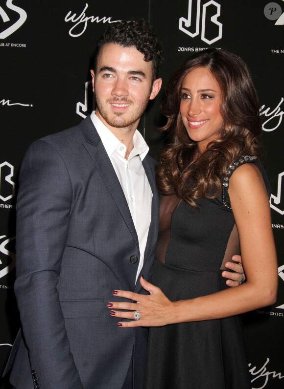 Kevin Jonas et Danielle Jonas à Las Vegas, le 15 septembre 2013. Le couple est devenu parents le 2 février 2014 d'une petite fille Alena Rose Jonas.