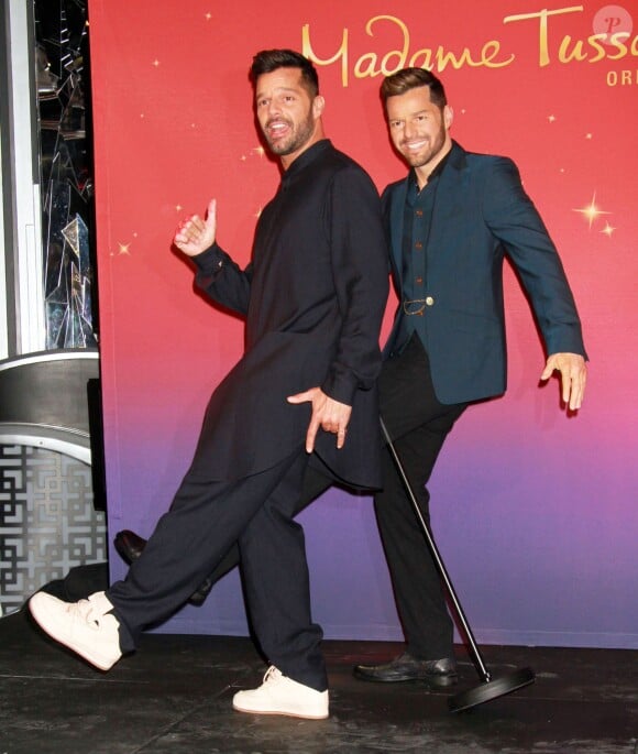 Ricky Martin inaugure sa statue de cire au Musée Madame Tussauds à Las Vegas, le 19 novembre 2014.