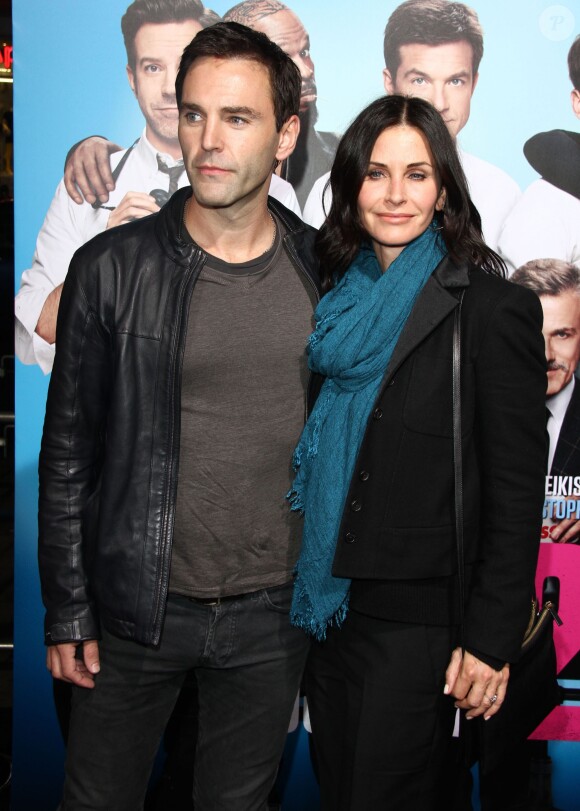 Courteney Cox et son fiancé Johnny McDaid - Avant-première du film "Comment tuer son boss ? 2" à Hollywood le 20 novembre 2014