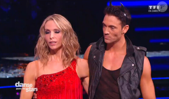 Tonya Kinzinger et Maxime Dereymez dans Danse avec les stars 5, le samedi 15 novembre 2014. Le couple a été éliminé.
