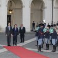  Le roi Felipe VI et la reine Letizia d'Espagne ont rencontré le Premier ministre Matteo Renzi au palais Chigi à Rome, le 19 novembre 2014, lors de leur visite officielle inaugurale. 