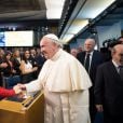 La reine Letizia d'Espagne s'est exprimée devant l'Organisation des Nations unies pour l'Alimentation et l'Agriculture à Rome le 20 novembre 2014, et a eu l'occasion de saluer le pape François, qui était également l'un des intervenants. 