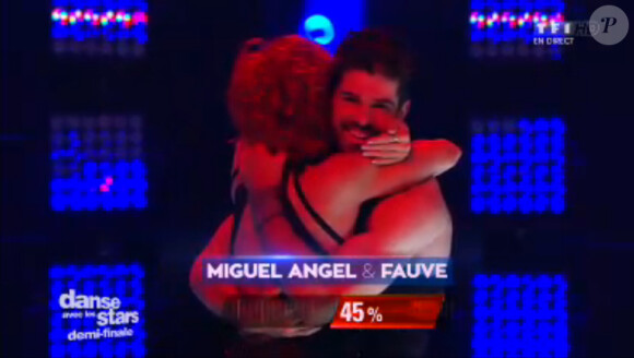 Miguel Angel Munoz et Fauve Hautot, éliminés de Danse avec les stars 5 sur TF1, le samedi 22 novemre 2014.