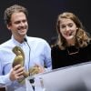 Lola Bessis et Ruben Amar recoivent l'Ibis du public à la cérémonie de clôture du Festival du Cinéma et Musique de Film de La Baule le 22 novembre