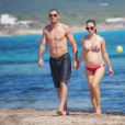 Exclusif - Victor Vald&eacute;s en vacances avec sa femme Yolanda Cardona, enceinte, &agrave; Formentera en Espagne le 8 juillet 2013. 