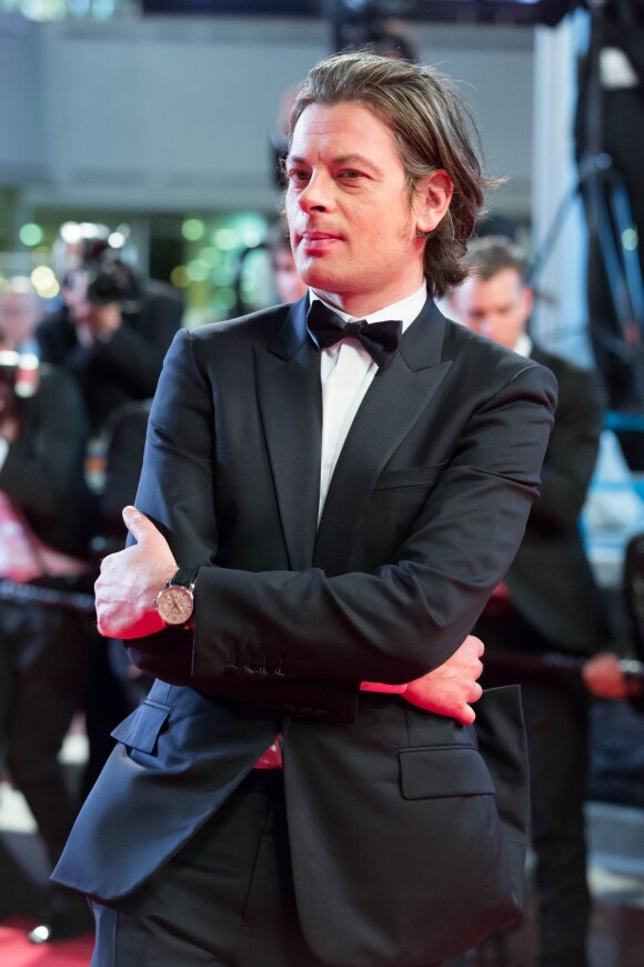 Benjamin Biolay (montre Montblanc Timewalker) - Montée des marches du film "L'homme qu’on aimait trop" lors du 67e Festival du film de Cannes le 21 mai 2014