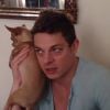 Vincent La Torre "téléphone" avec un chien sur son Instagram en 2013.