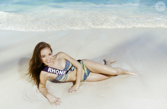 Miss Rhone Alpes en maillot de bain à Punta Cana, pour la préparation à Miss France 2015