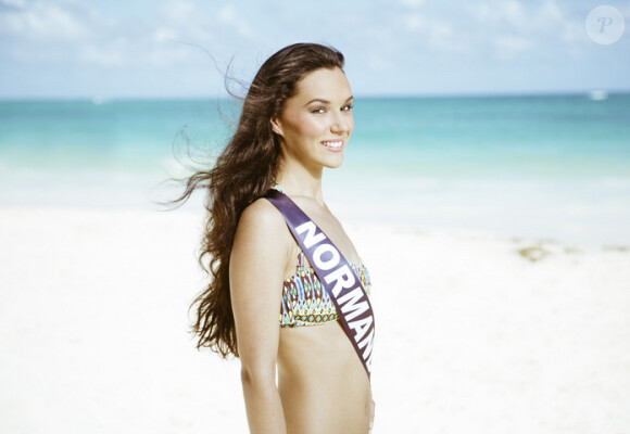 Miss Normandie Len maillot de bain à Punta Cana, pour la préparation à Miss France 2015