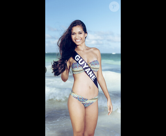 Miss Guyane en maillot de bain à Punta Cana, pour la préparation à Miss France 2015