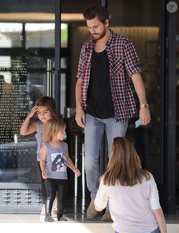 Scott Disick et ses enfants Mason et Penelope, à Los Angeles. Le 29 Novembre 2014