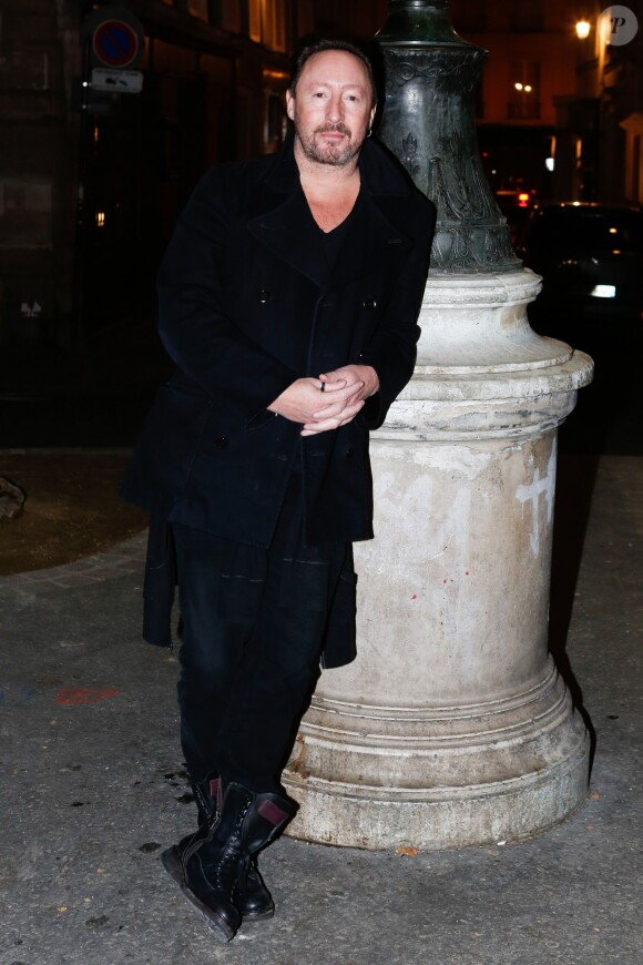 Exclusif – Julian Lennon lors du vernissage de son exposition de photographies, intitulée à "Charlene Wittstock", à la Galerie Art Cube à Paris, le 4 décembre 2014.