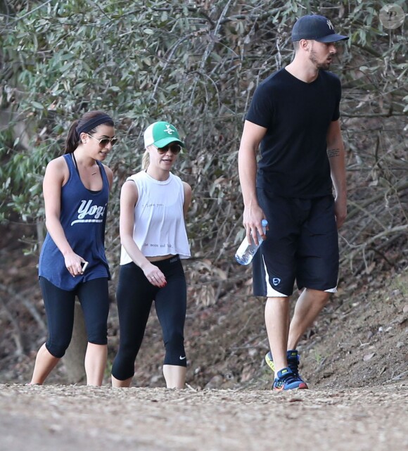 Exclusif - Lea Michele et son petit ami Matthew Paetz sont allés se promener sur les hauteurs de Studio City, le 6 décembre 2014.
