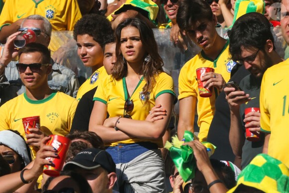 Bruna Marquezine, compagne de Neymar, assiste au match Brésil contre Chili à Belo Horizonte city, le 28 juin 2014