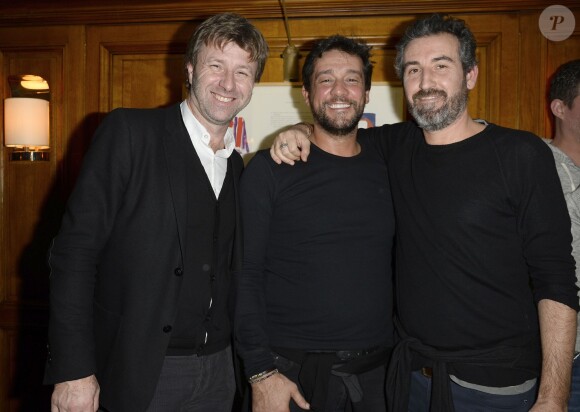Exclusif - Titoff, son frère Laurent, et son producteur Richard Caillat à la Générale du nouveau spectacle "15 ans de scène" de Titoff au Théâtre de la Michodière à Paris, le 11 décembre 2014. 