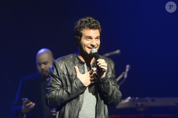 Le chanteur Amir (The Voice saison 3) - Concert au palais des sports à l'occasion du 66e anniversaire de l'État d'Israël. A Paris le 5 mai 2014.
