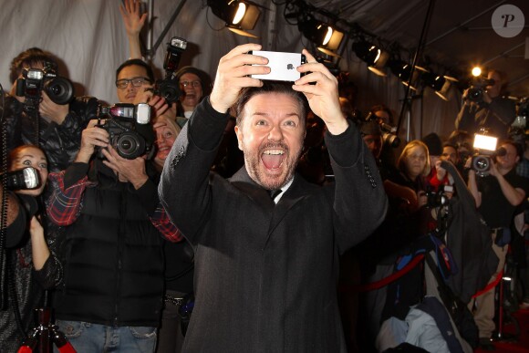 Ricky Gervais à la première de La Nuit au Musée 3 : Le Secret des Pharaons au Ziegfeld Theater, New York, le 11 décembre 2014.