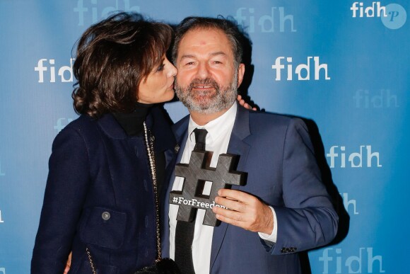 Exclusif - Denis Olivennes et sa compagne Inès de la Fressange - Soirée annuelle de la FIDH (Fédération Internationale des ligues de Droits de l'Homme) à l'Hôtel de Ville à Paris, le 8 décembre 2014.