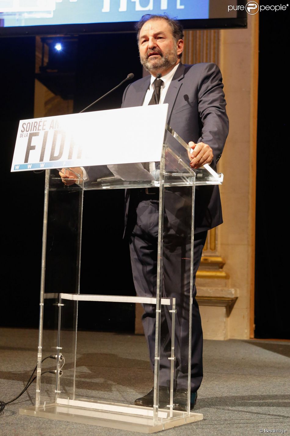 Exclusif - Denis Olivennes (PDG d&#039;Europe 1, président du directoire de Lagardère Active et président du comité de soutien de la FIDH) - Soirée annuelle de la FIDH (Fédération Internationale des ligues de Droits de l&#039;Homme) à l&#039;Hôtel de Ville à Paris, le 8 décembre 2014.