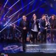 Les One Direction remportent le prix du Groupe-duo international de l'année, le samedi 13 décembre lors des NRJ Music Awards 2014.